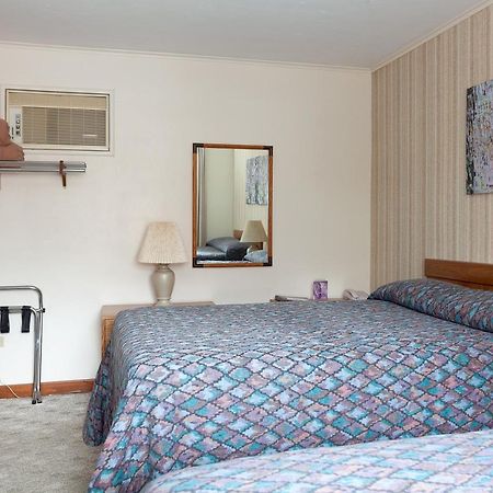 Town & Country Motor Inn Lake Placid Exterior foto